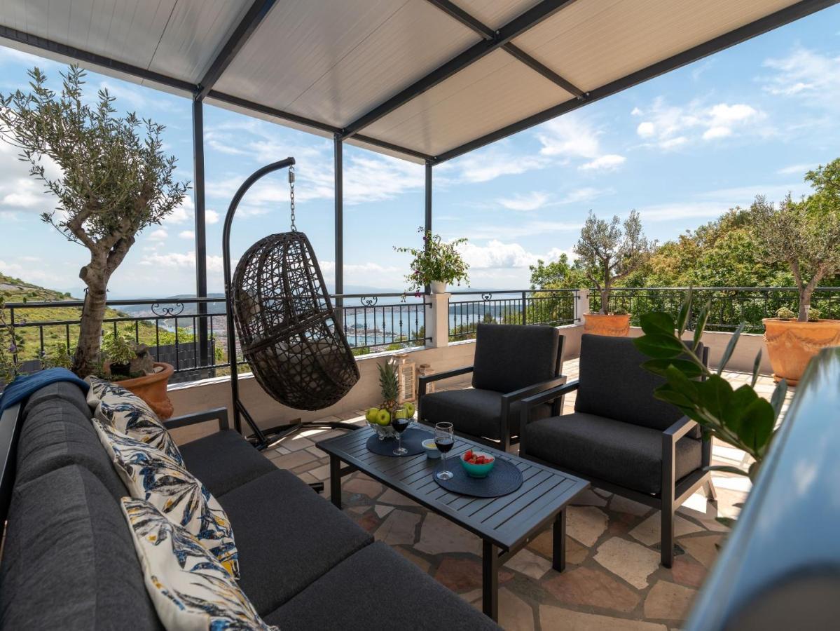Scenic Sea View,Three Bedroom Villa With Pool تروغير المظهر الخارجي الصورة