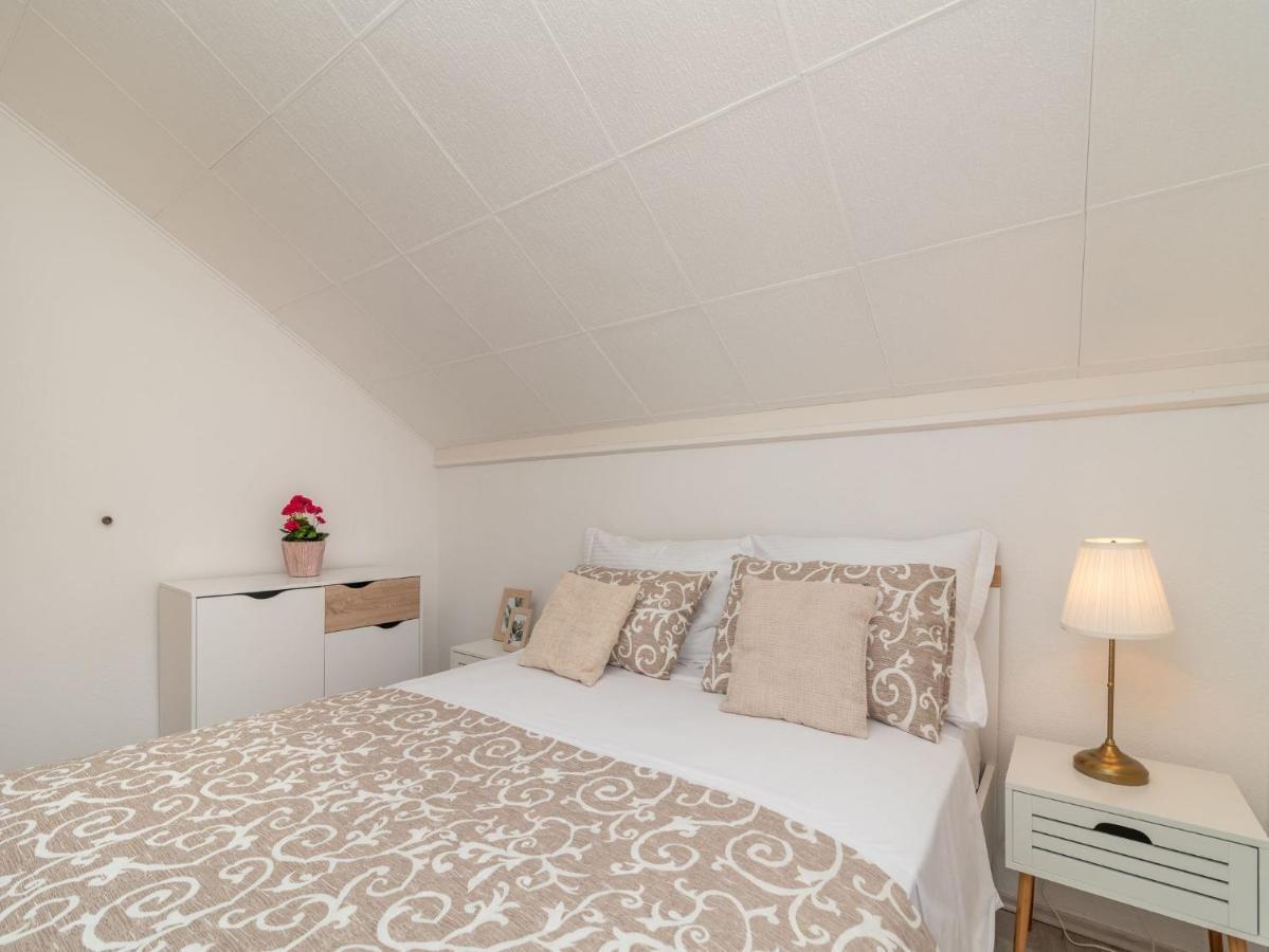 Scenic Sea View,Three Bedroom Villa With Pool تروغير المظهر الخارجي الصورة